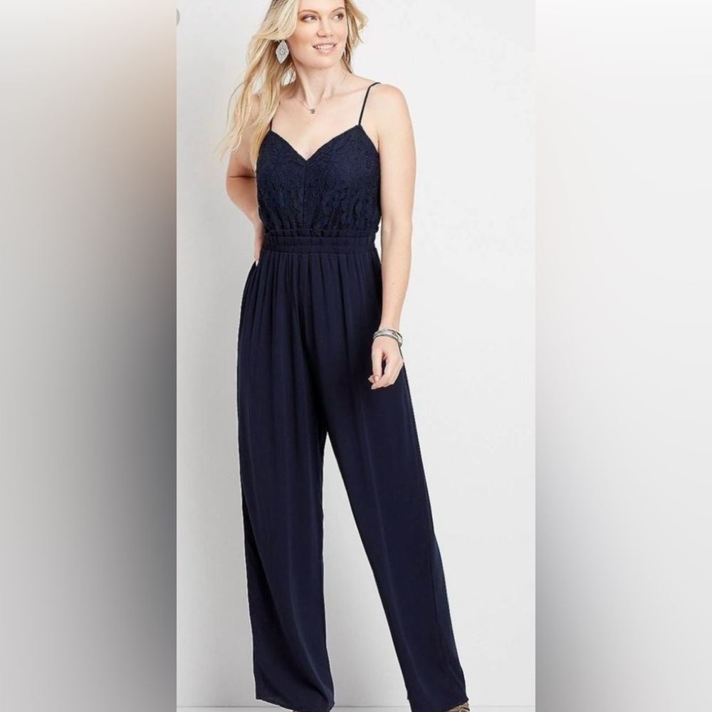 Maurices Navy beautiful pantsuit romper size M with elastic waist & lining
